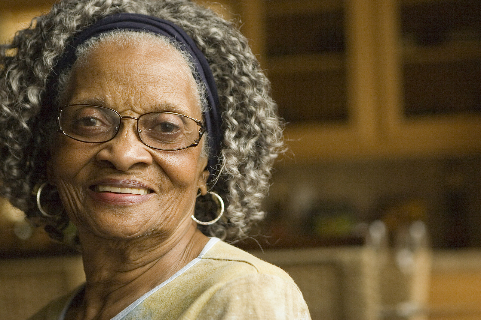 8 Warning Signs that an Aging Adult Needs Home Care Assistance